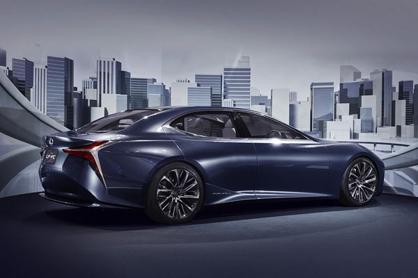 Le concept LF-FC annonce un véhicule Lexus à pile à combustible vers 2020