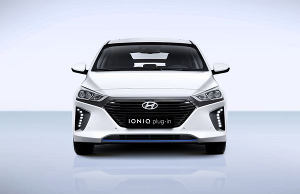 La Hyundai Ioniq Hybride Rechargeable parcourt 50 kilomètres en électrique