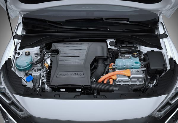 La Hyundai Ioniq Hybride Rechargeable parcourt 50 kilomètres en électrique