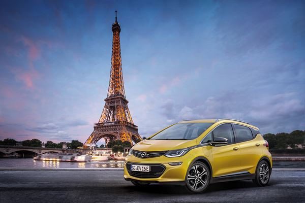 L’Opel Ampera-e électrique développe un couple de 360 Nm