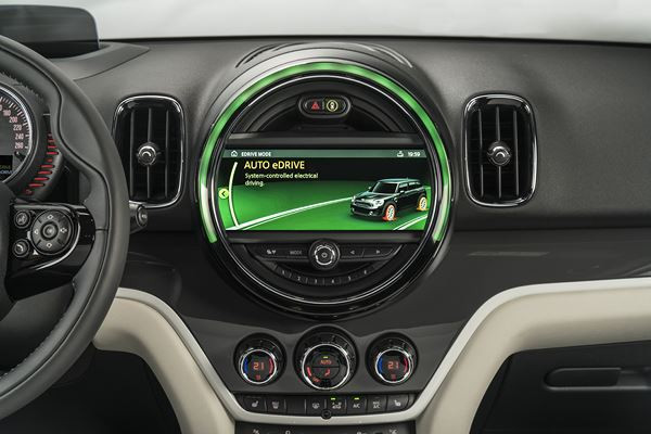 Le Mini Countryman adopte une motorisation hybride essence rechargeable