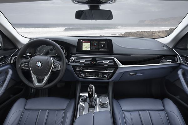 La BMW Série 5 hybride rechargeable développe une puissance cumulée de 252 ch