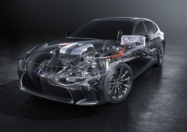 La limousine Lexus LS 500h hybride développe une puissance totale de 354 ch