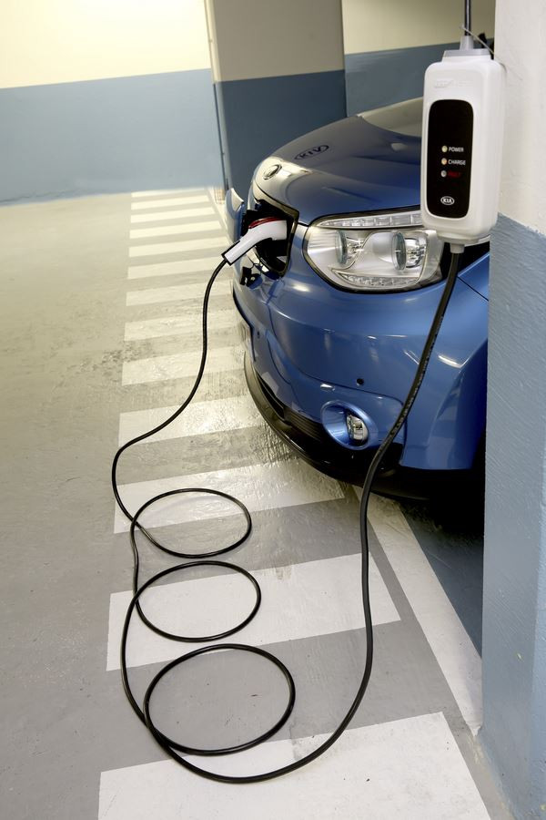 Le Kia Soul EV 30 kWh revendique une autonomie de 250 km