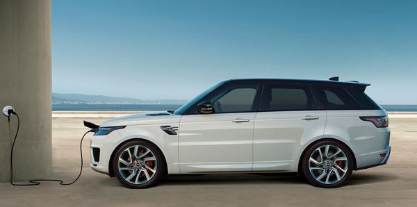 Le Range Rover Sport PHEV rechargeable affiche une autonomie électrique de 51 km