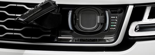 Le Range Rover Sport PHEV rechargeable affiche une autonomie électrique de 51 km