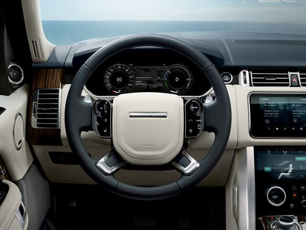 Le Range Rover PHEV rechargeable affiche une autonomie électrique de 51 km