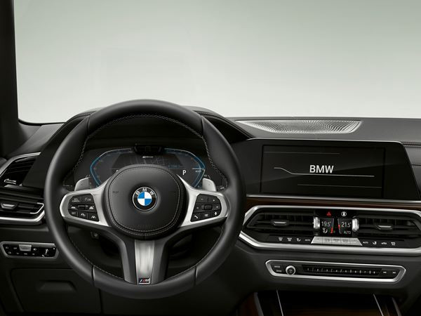La BMW X5 xDrive45e iPerformance affiche des émissions de CO2/km de 49 grammes