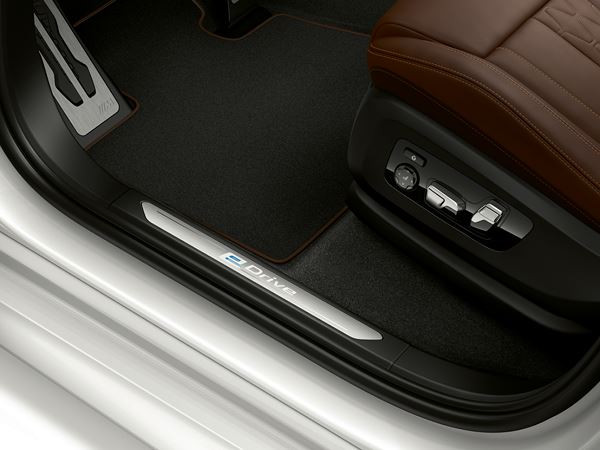 La BMW X5 xDrive45e iPerformance affiche des émissions de CO2/km de 49 grammes