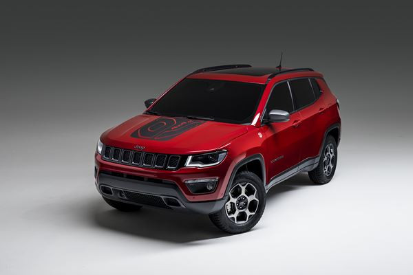 La Jeep Compass adopte la technologie hybride rechargeable