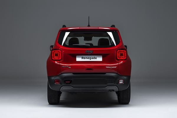 La Jeep Renegade se dote de la technologie hybride rechargeable