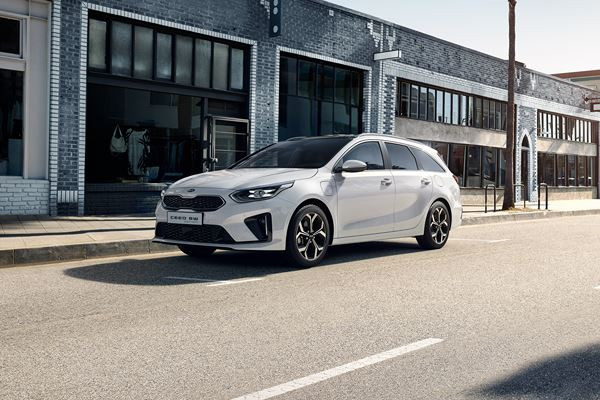 Le break compact Kia Ceed SW adopte une motorisation hybride rechargeable
