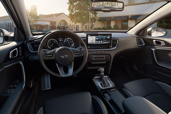 Le break compact Kia Ceed SW adopte une motorisation hybride rechargeable