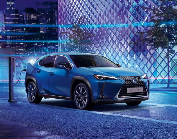 Le Lexus UX adopte une chaîne de traction électrique à batterie