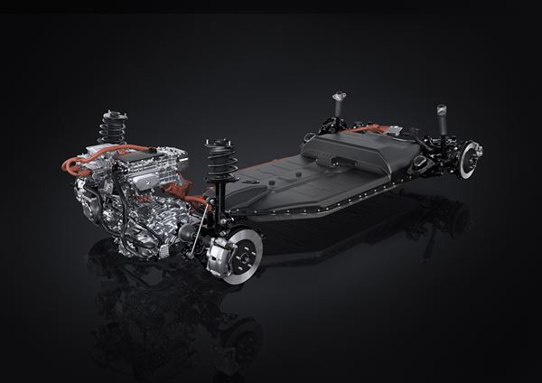 Le Lexus UX adopte une chaîne de traction électrique à batterie