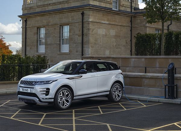 Le Range Rover Evoque rechargeable affiche une autonomie électrique de 66 km