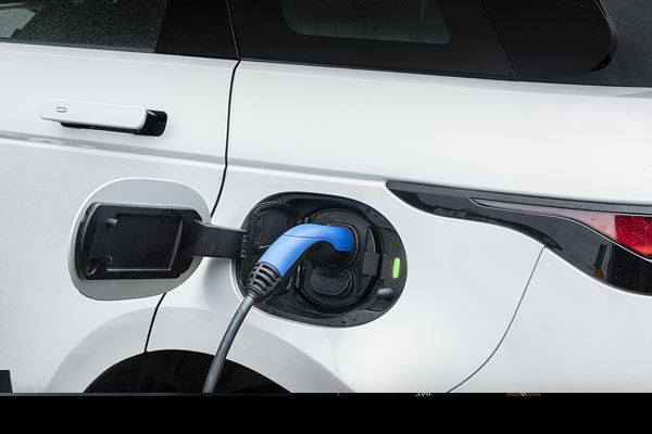 Le Range Rover Evoque rechargeable affiche une autonomie électrique de 66 km