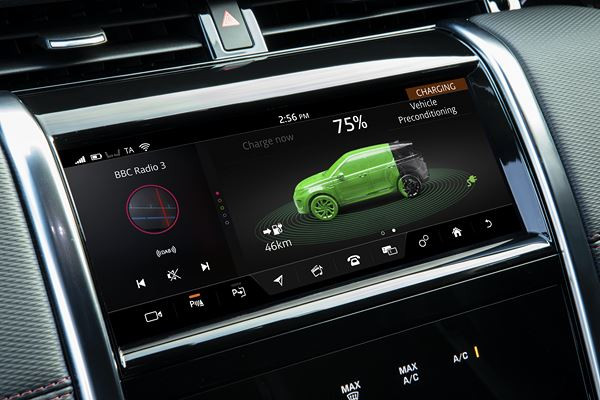 Le Land Rover Discovery Sport PHEV affiche une autonomie électrique de 62 km