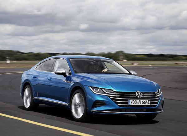 La Volkswagen Arteon adopte une motorisation hybride rechargeable
