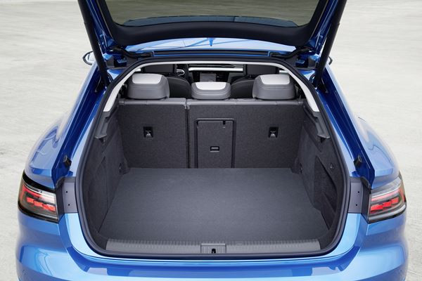 La Volkswagen Arteon adopte une motorisation hybride rechargeable