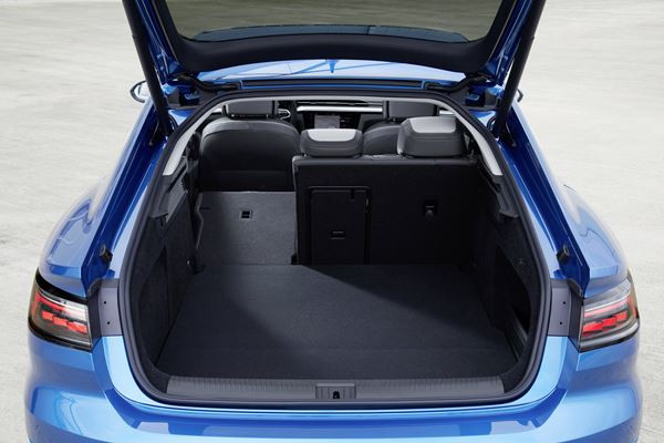 La Volkswagen Arteon adopte une motorisation hybride rechargeable