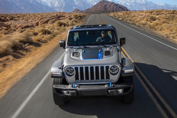 Le Jeep Wrangler 4xe adopte un groupe motopropulseur hybride rechargeable