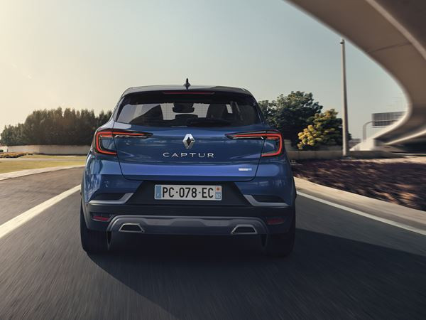 Le SUV urbain Renault Captur adopte une motorisation hybride E-Tech Hybrid 140