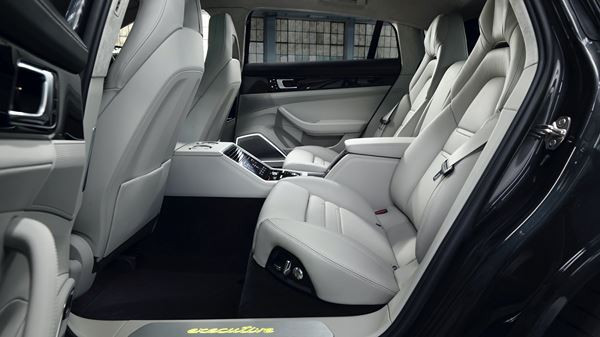 La Porsche Panamera Turbo S E-Hybrid délivre jusqu'à 700 ch