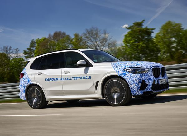 La BMW i Hydrogen Next dotée d'un système de pile à hydrogène en phase d'essais