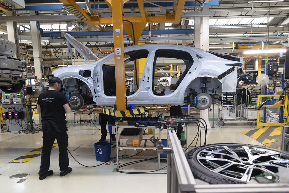 L'usine historique d'Alpine de Dieppe assure la fabrication de l'A390 électrique
