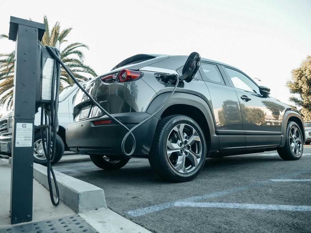 Des vulnérabilités de sécurité détectées dans l'écosystème des voitures électriques connectées
