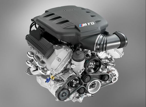 BMW remporte 3 prix à l’élection du « Moteur de l’Année 2009 »