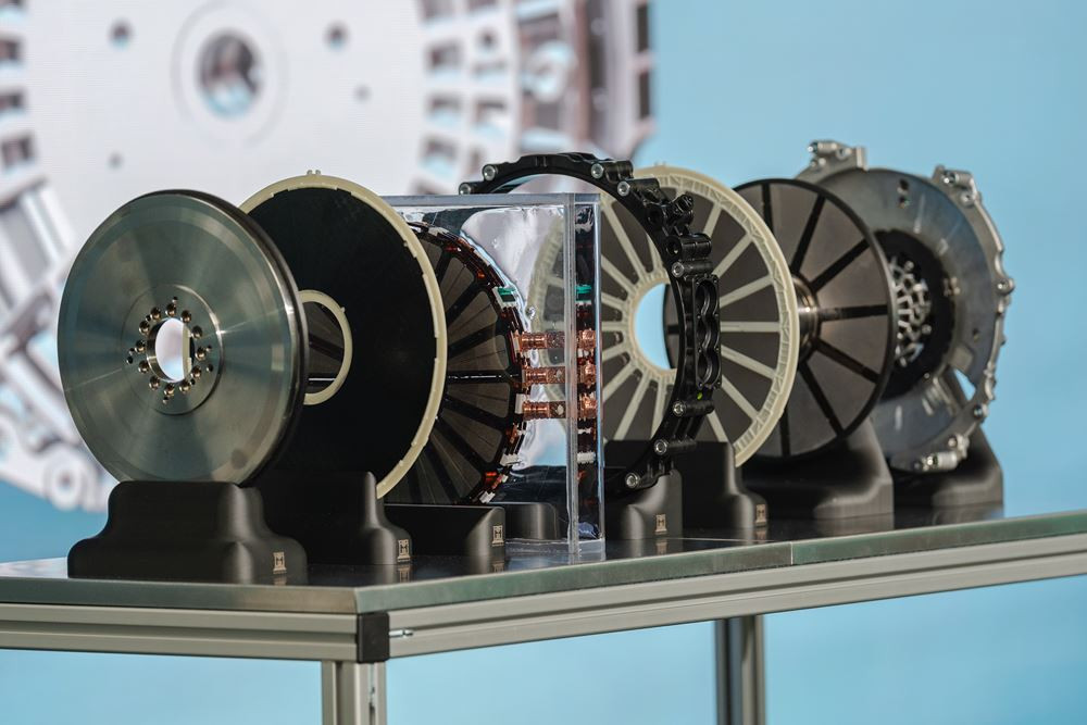 Le moteur à flux axial permet une performance maximale dans le plus petit espace possible