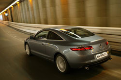 Renault révèle le design de la nouvelle Renault Laguna Coupé