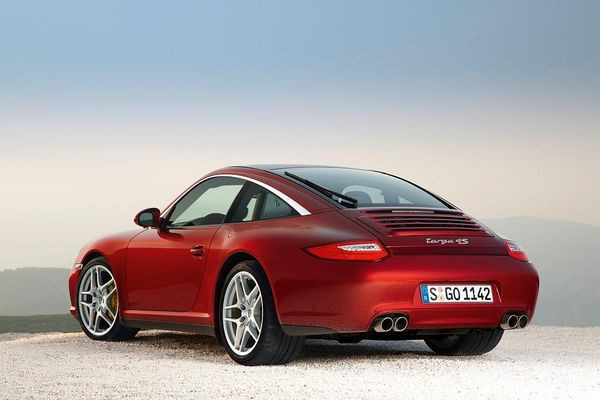 La nouvelle Porsche 911 Targa commercialisée en octobre 2008