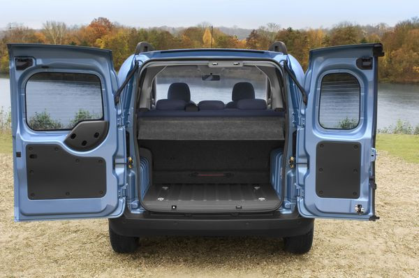 Citroën lance un 2ème ludospace le Nemo Combi