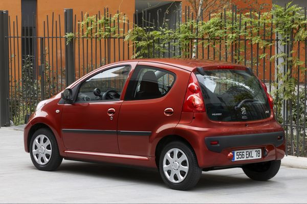 La Peugeot 107 s’offre un léger restyling après 3 ans de commercialisation