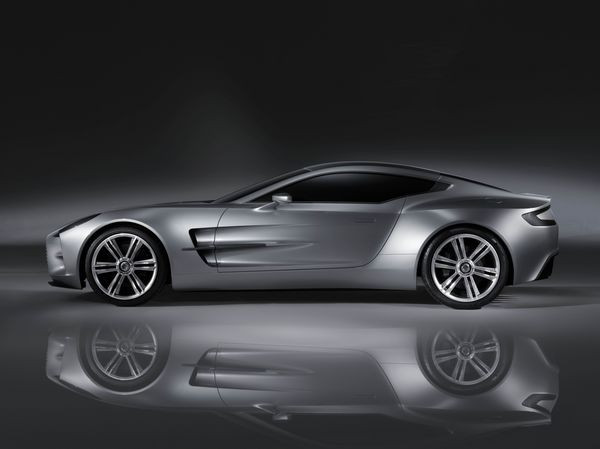 Aston Martin lève progressivement le voile sur la One 77
