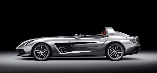 Une Mercedes SLR Stirling Moss à moteur V8 de 650 ch
