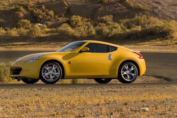 Le nouveau Nissan 370Z est commercialisé à partir de 40 900 euros