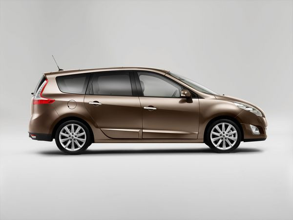 Le nouveau Renault Grand Scenic commercialisé à partir de 20 400 €