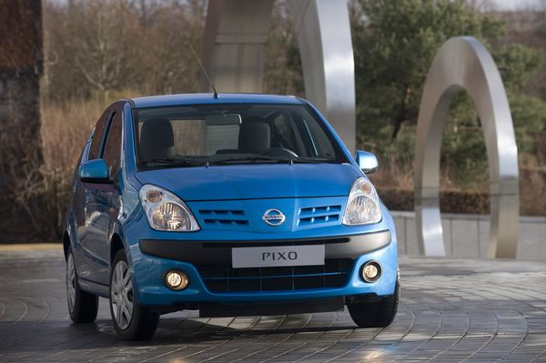 Nissan lance sa mini-citadine
