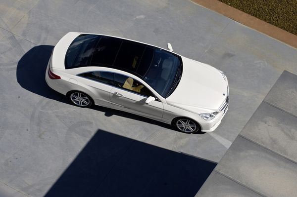 La Mercedes Classe E Coupé remplace le Coupé CLK