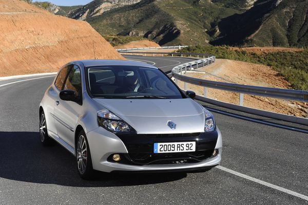 La Clio Renault Sport s’offre une remise en forme
