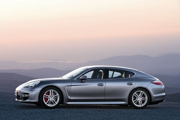 Découvrez en images la nouvelle Porsche Panamera