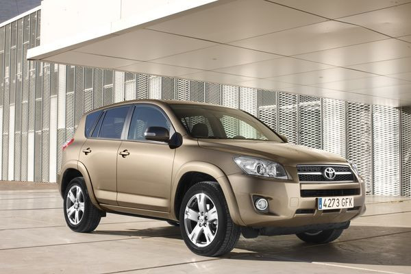 Léger restyling pour le Toyota Rav4