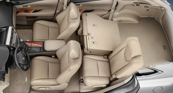 Lexus lance la troisième génération de son crossover RX