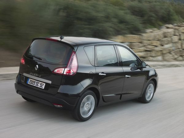 Après le Grand Scenic en avril Renault commercialise le nouveau Scénic
