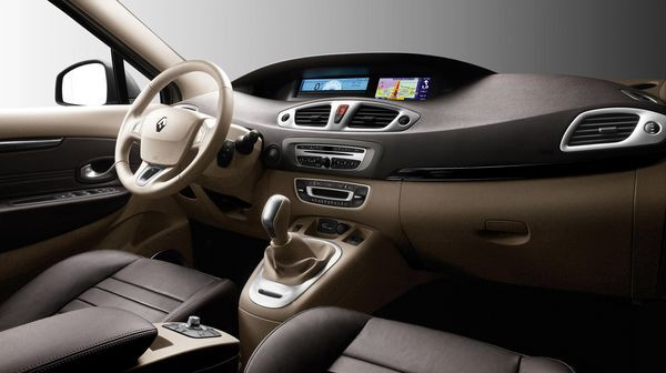 Après le Grand Scenic en avril Renault commercialise le nouveau Scénic