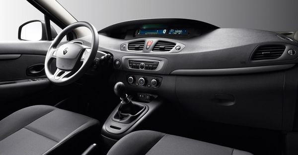 Après le Grand Scenic en avril Renault commercialise le nouveau Scénic